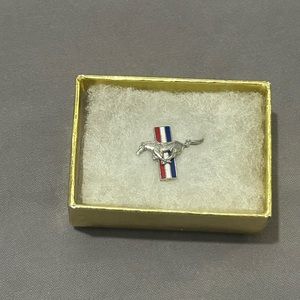 Ford Mustang Pin